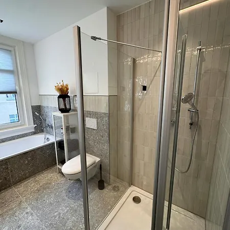 Apartment Carl Von Limone